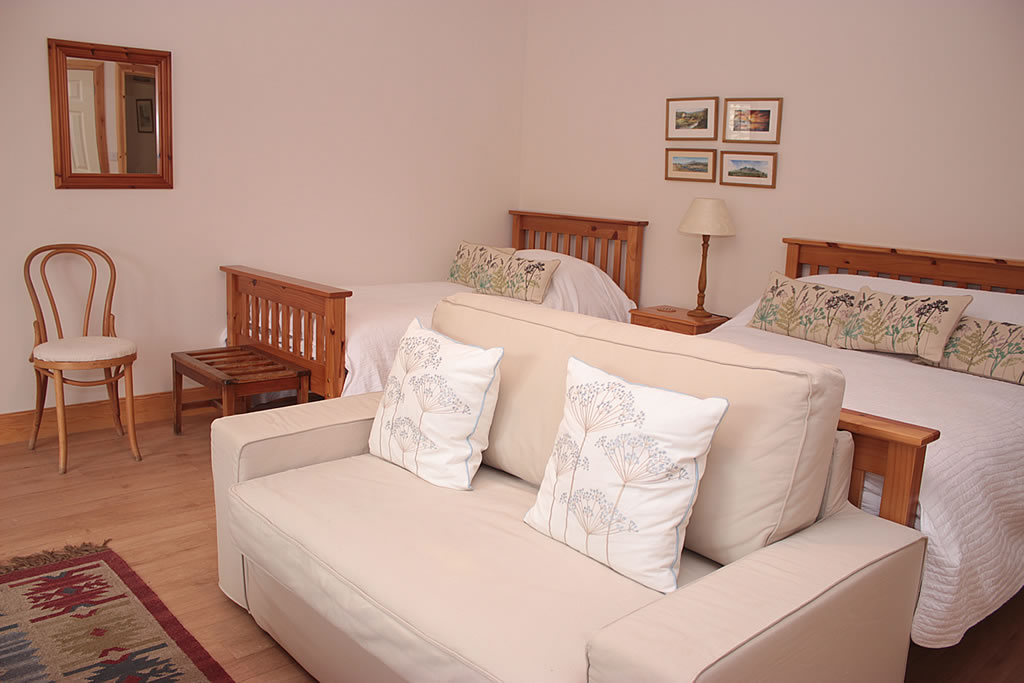 Loch Watten House bed and breakfast accommodation in the Garden Room